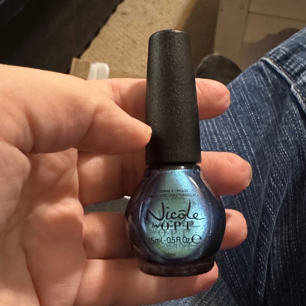 Emerald empowered Nail Polish